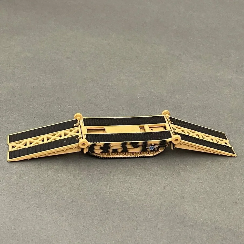 1998 LGTI Galoob Mirco Machines Military‎ Armor Vehicle Tank Landing Bridge